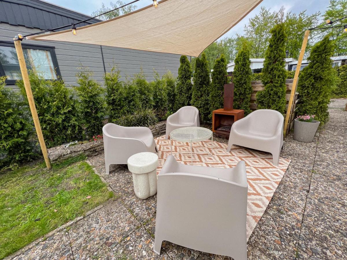 Bosrijk Chalet - Hottub - Veluwe Putten Εξωτερικό φωτογραφία